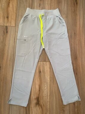 FIGS Women’s Gray Straight Leg Pants with Neon Yellow Drawstring Medical